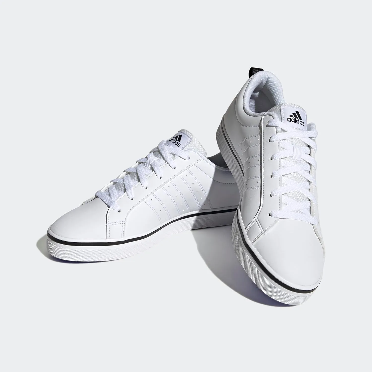 adidas Men's Sneaker