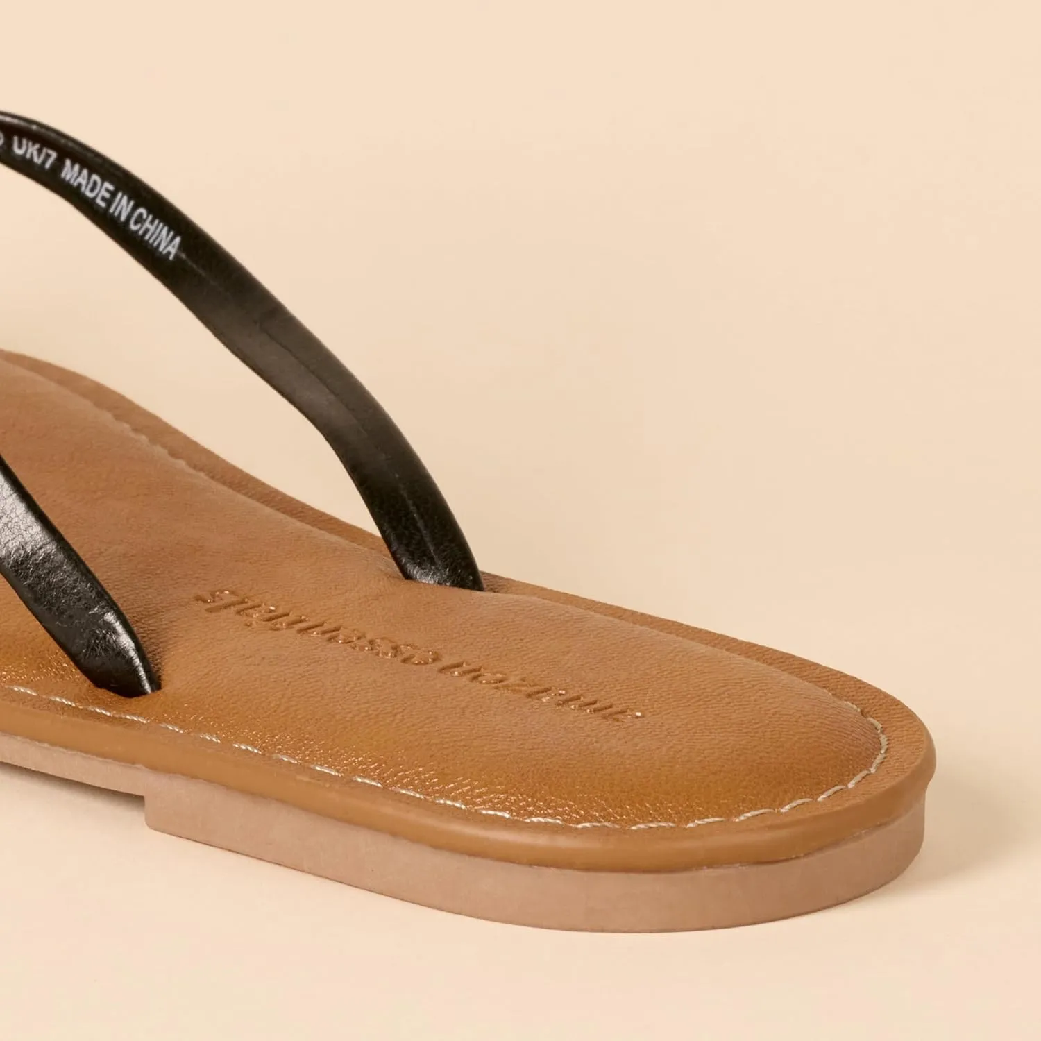 Amazon Essentials Women's Thong Sandal
