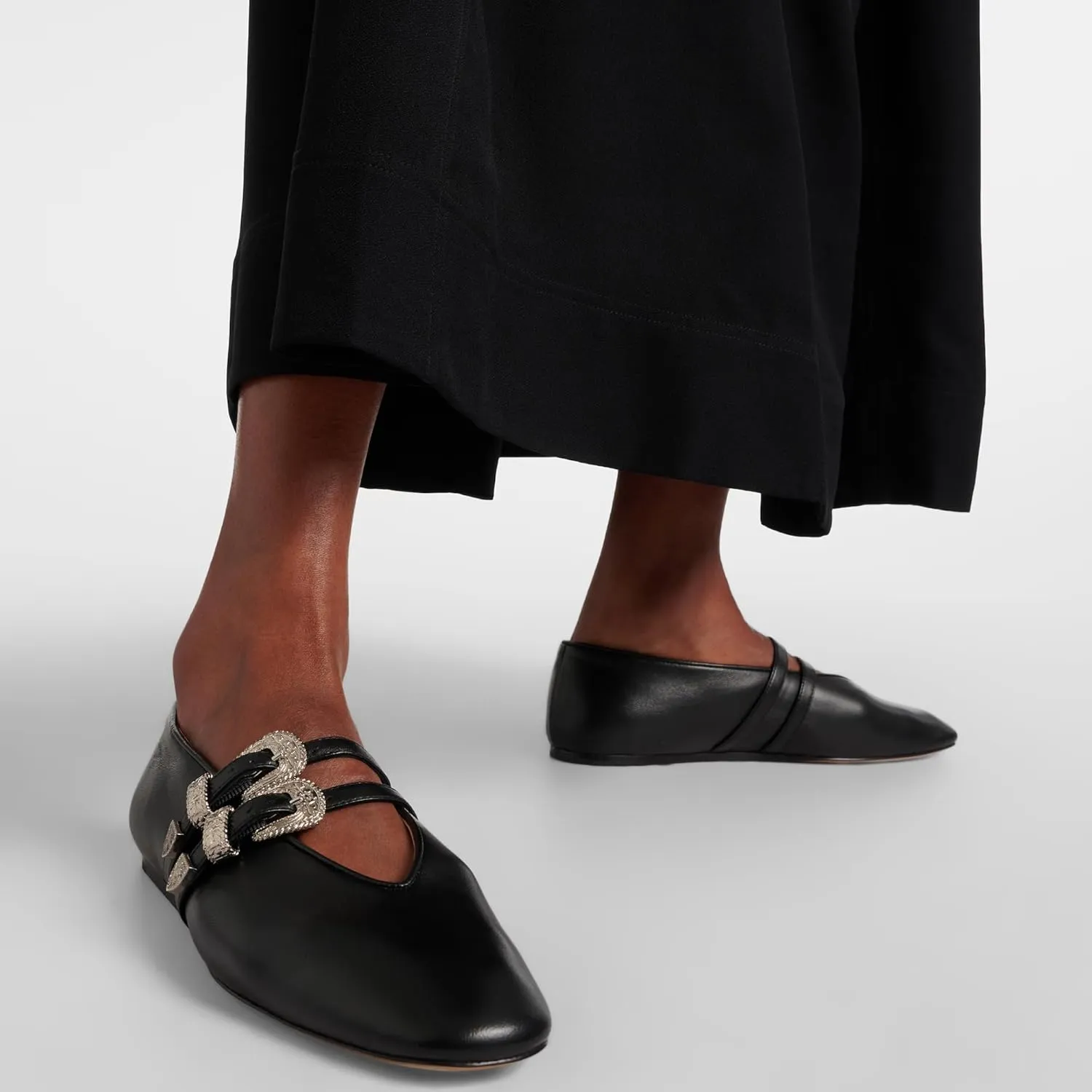 Arqa Women's Ballet Flats with Two Western Buckles Cushioned Leather Insole & Piping Dressy Comfortable Work Office Flats Wedding Ballerina Shoes