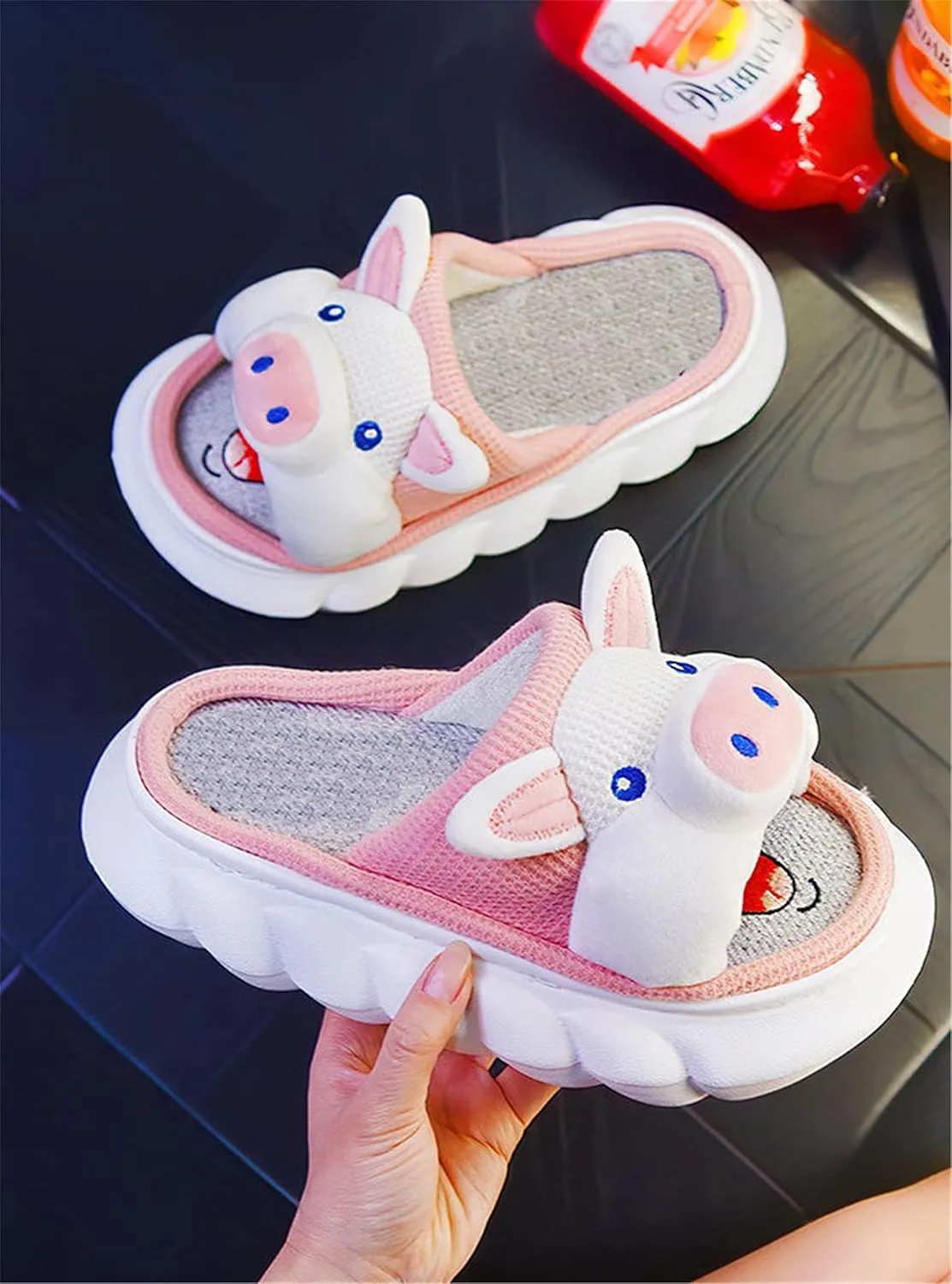 AZCHEN Women's Animal Cartoon Pig Slippers - Cute and Comfortable Linen Plush Slippers for Home
