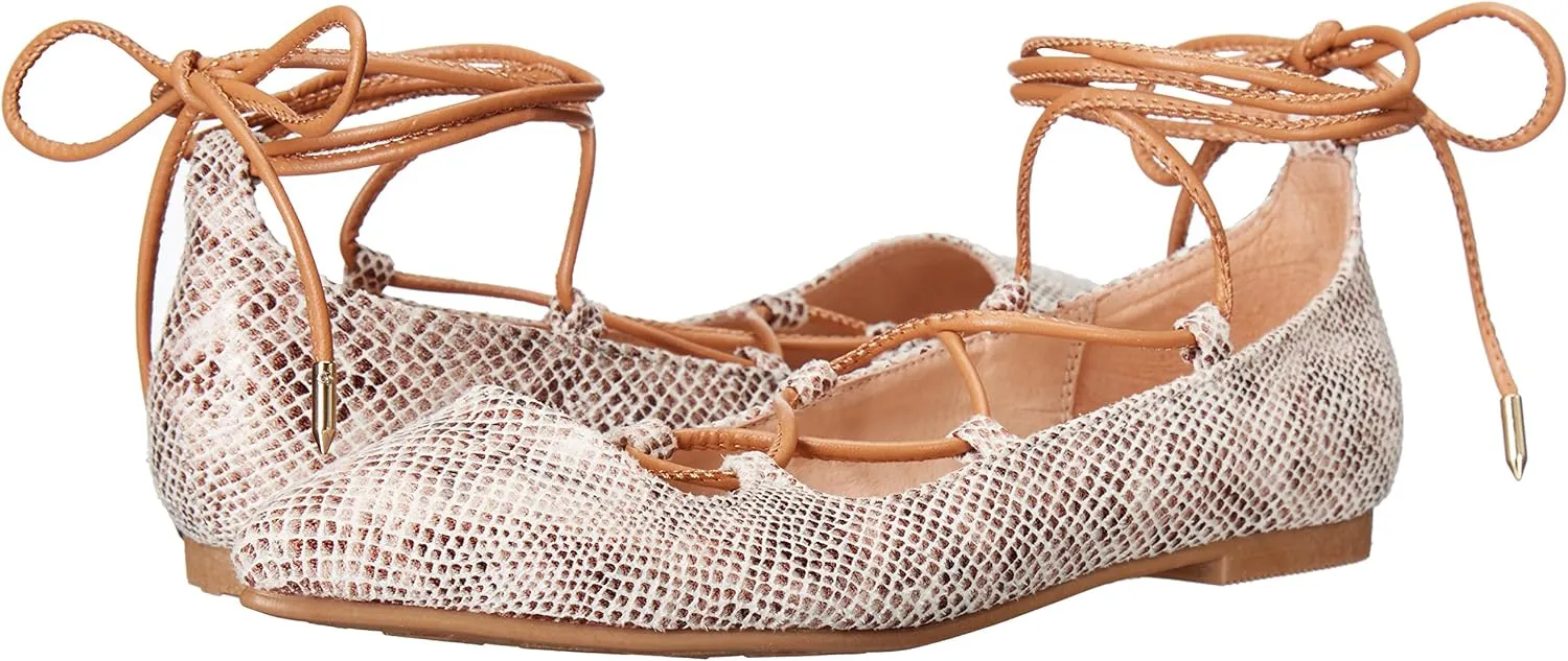 Chinese Laundry Women's Endless Summer Ghillie Flat