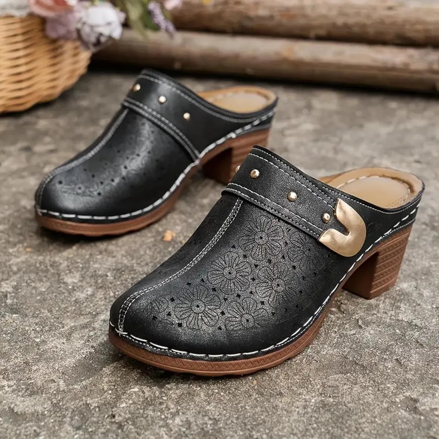 Chunky Heels Sandals for Women Summer Breathable Hollow Out Closed Toe Mules Retro Flower Pattern Slip On Slides Loafer Shoes Comfortable Low Heel Slip-on Wooden Clogs