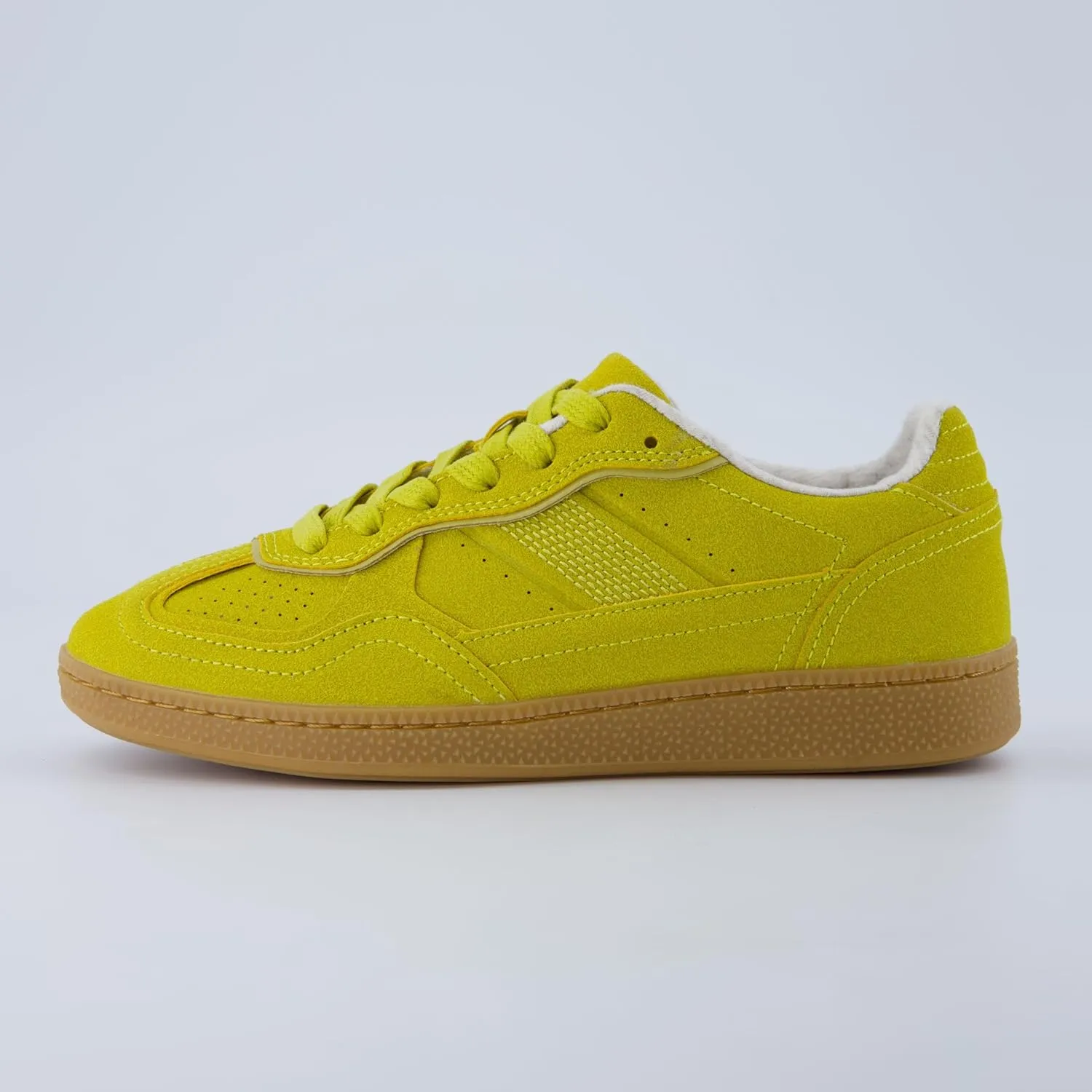 CUSHIONAIRE Bettina Women's Retro Sneaker with Cushioned Insole and Durable Gum Sole