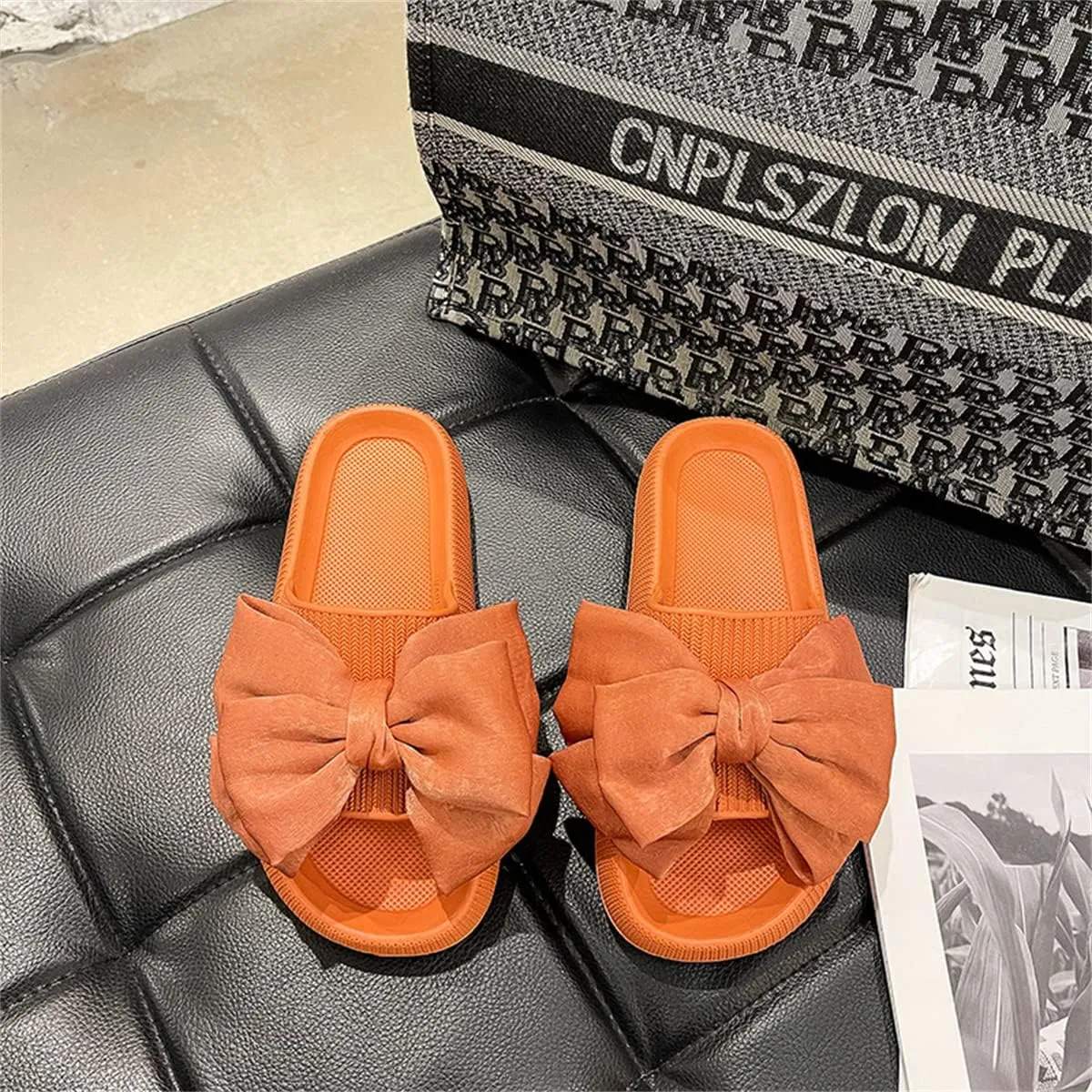 Flower Cloud Sliders for Women Non-Slip Bath Slippers House Quick Drying Slides Pillow Slipper Open Toe Soft Sandals Pink Yellow White Black