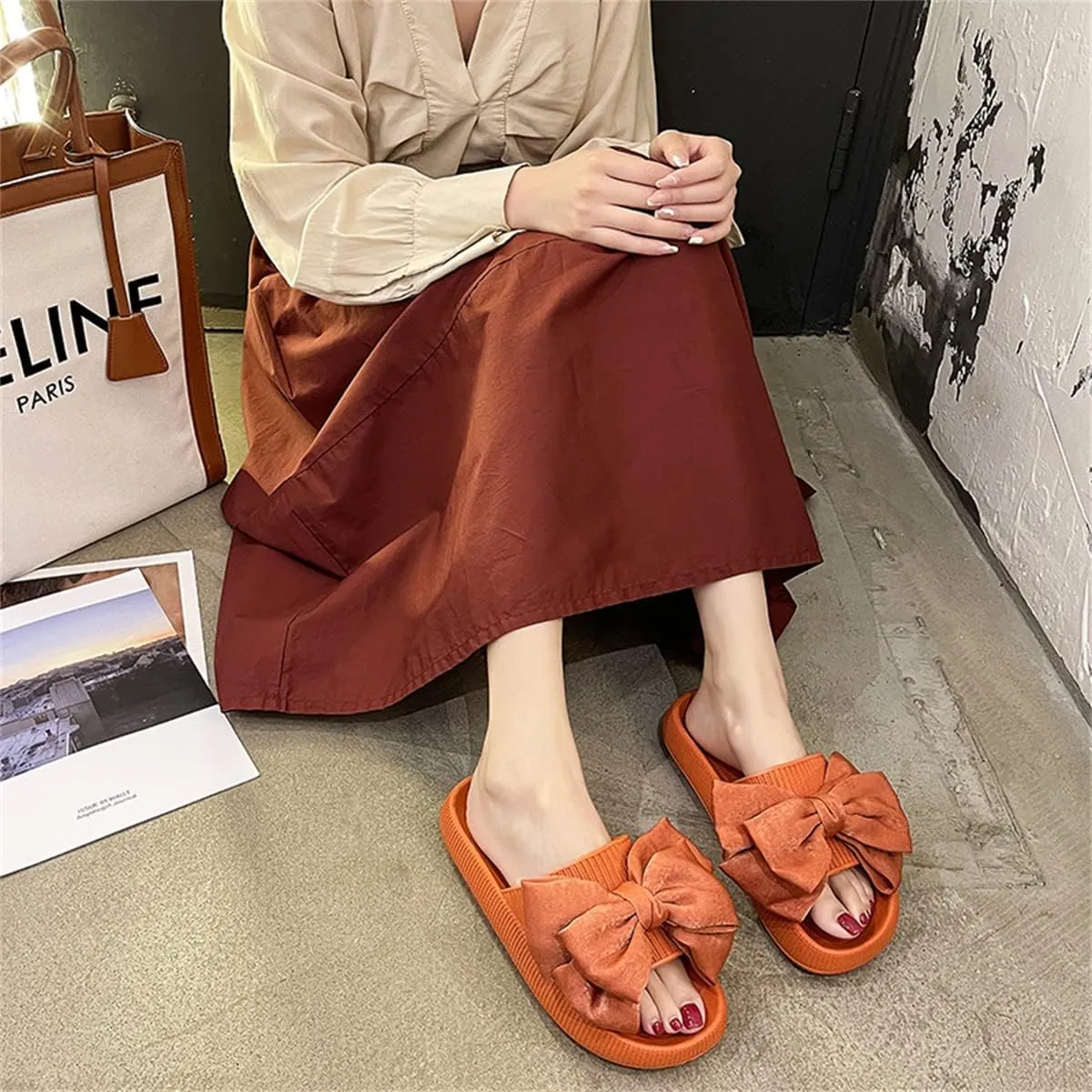 Flower Cloud Sliders for Women Non-Slip Bath Slippers House Quick Drying Slides Pillow Slipper Open Toe Soft Sandals Pink Yellow White Black