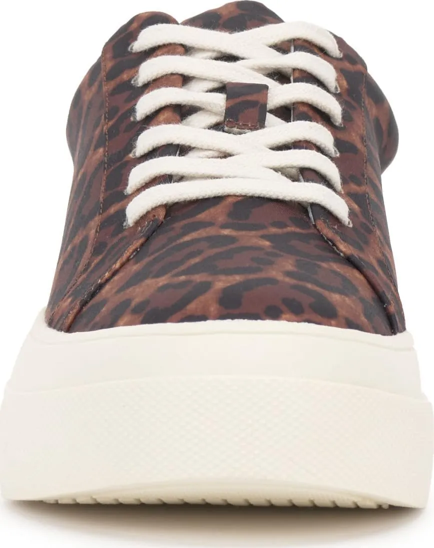Jessica Simpson Women's Caitrona2 Sneaker