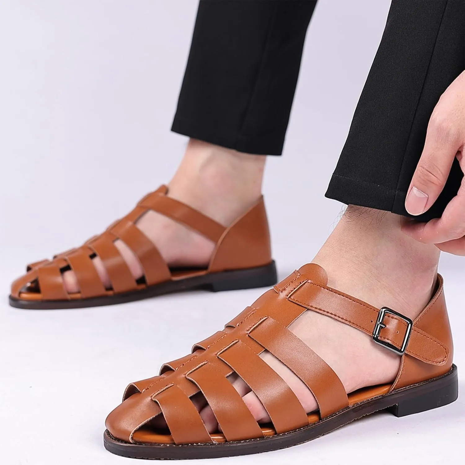 Men's Leather Roman Fisherman Sandals with Adjustable Buckle Closed Toe Summer Beach Non-Slip Comfortable Casual Walking Sandals Daily Slippers Sandals