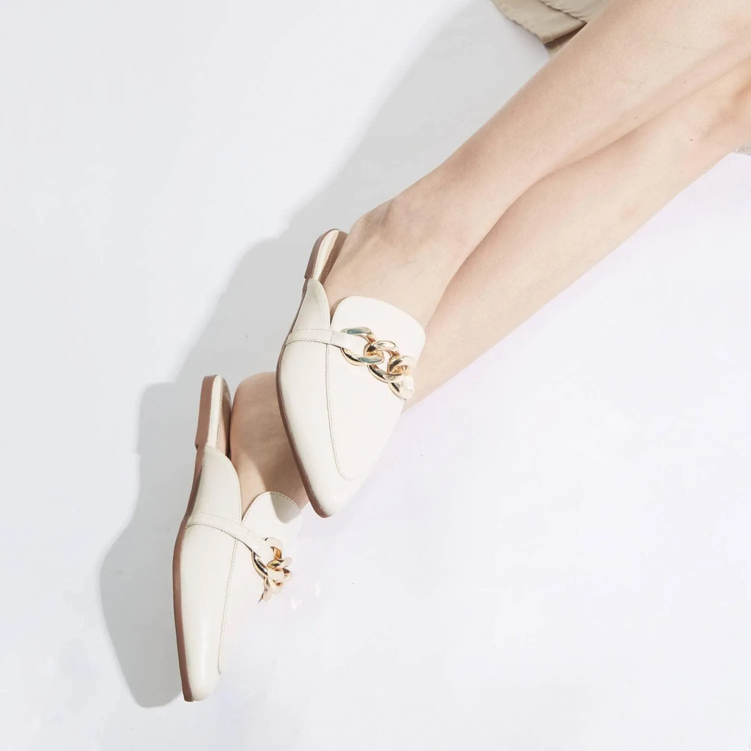 Mules for Women Flats Pointed Toe Slip On Slides Loafer Shoes