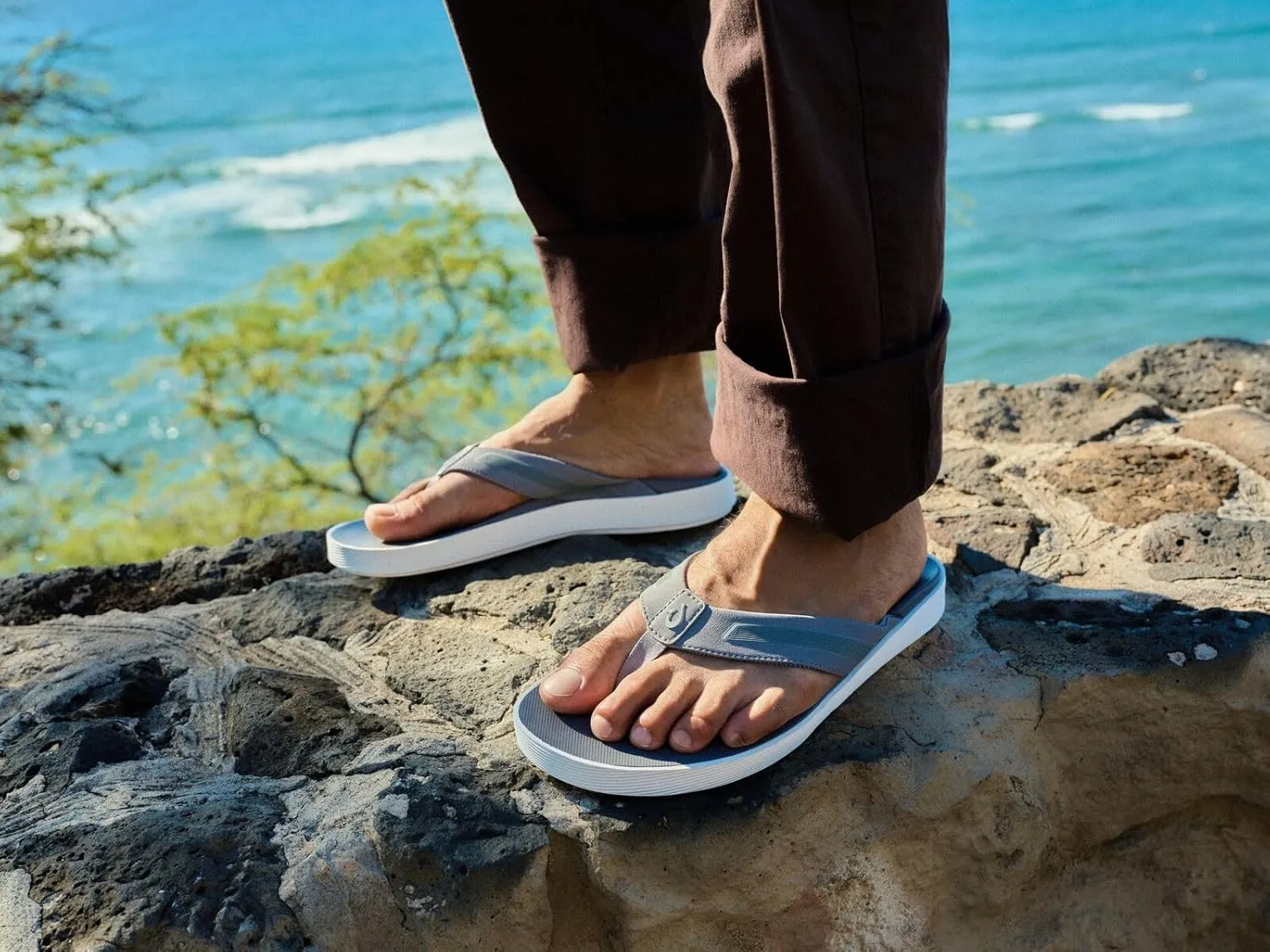OLUKAI Leeward Men's Beach Sandals, Quick-Dry Flip Flop Slides, Water Friendly Versatility & Wet Grip Traction, Comfort Fit & Arch Support