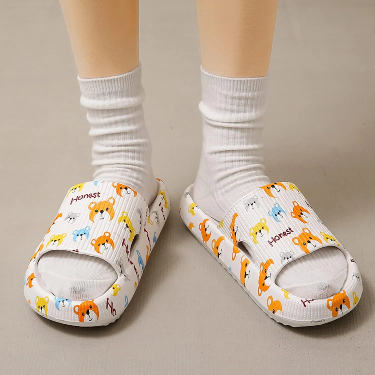 PLMOKN Slippers for women mens pillow cloud slides house indoor and outdoor summer sandals bedroom shower non-slip comfortable open toe slippers