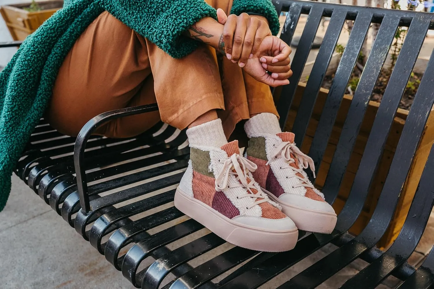 Rocket Dog Women Flair Platform Comfort Sneaker