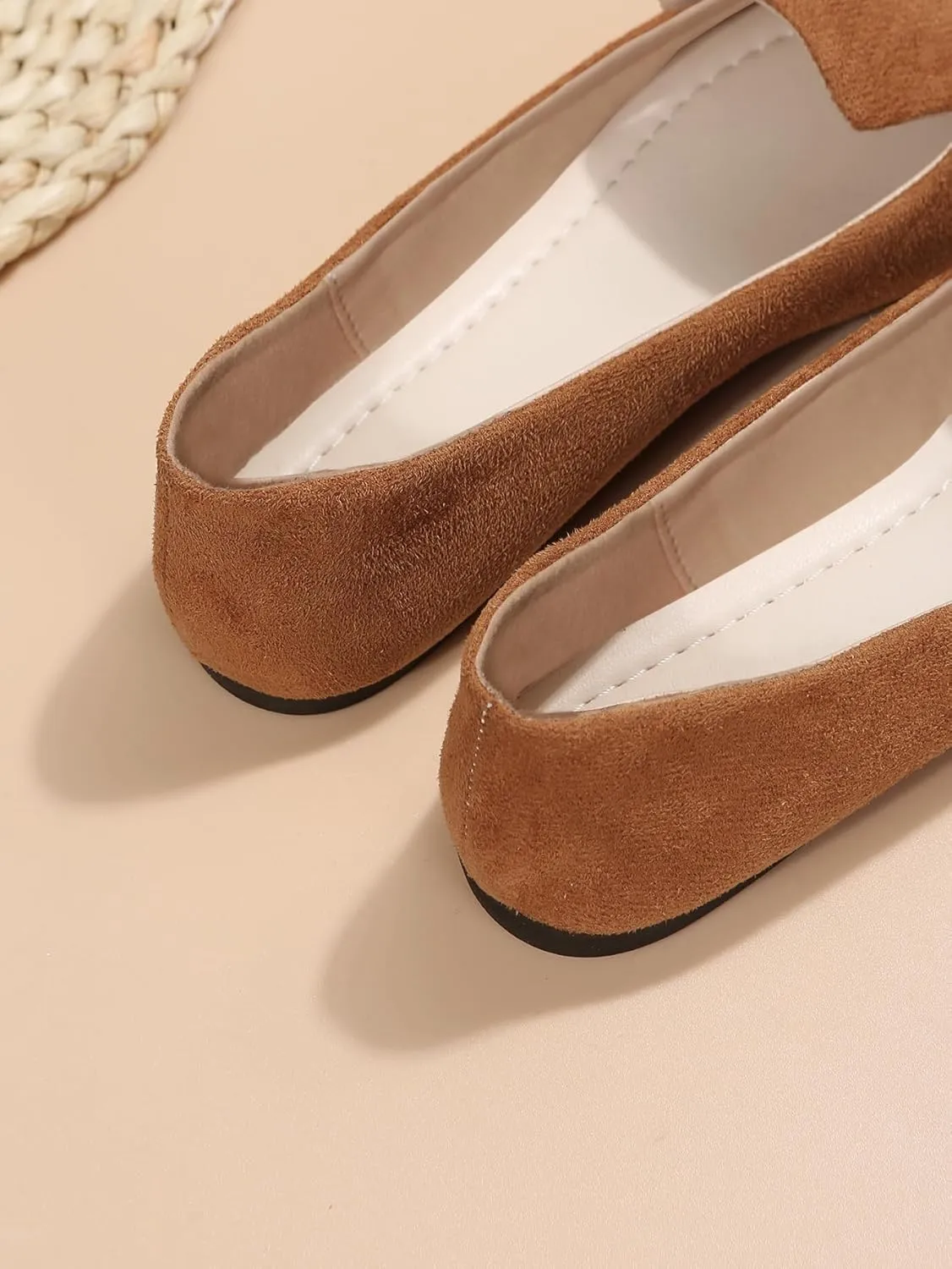 SweatyRocks Women's Pointed Toe Flats Loafers Pull on Faux Leather Casual Dressy Flat Shoes