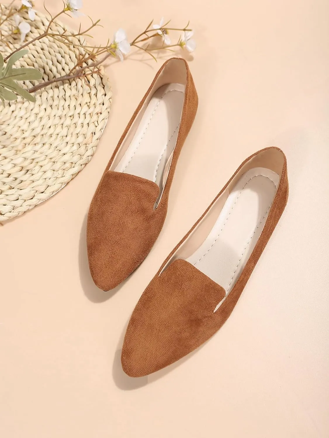 SweatyRocks Women's Pointed Toe Flats Loafers Pull on Faux Leather Casual Dressy Flat Shoes