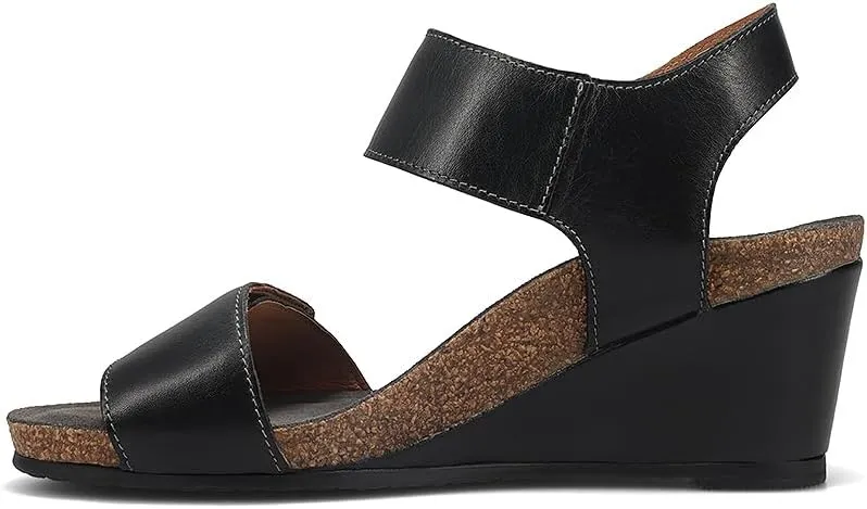Taos Footwear Women's Carousel 3 Wedge Sandal