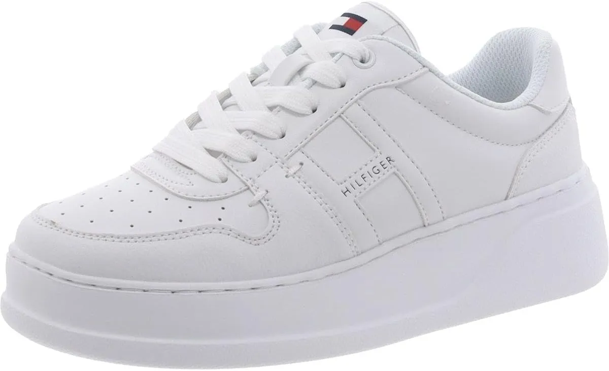 Tommy Hilfiger Women's Giahn Sneaker