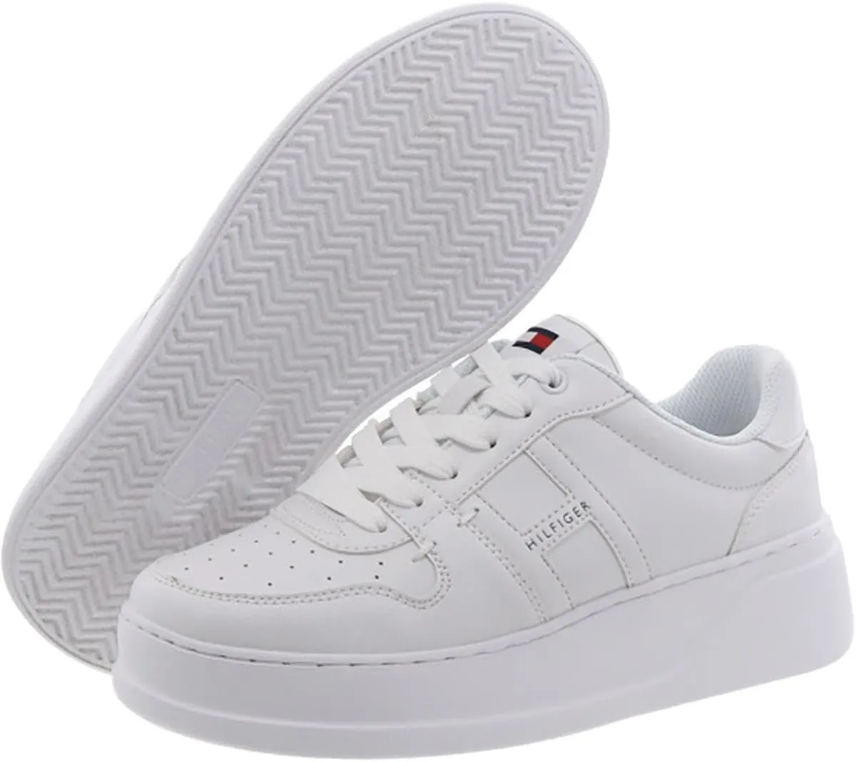 Tommy Hilfiger Women's Giahn Sneaker