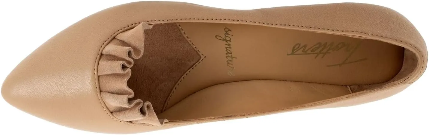 Trotters Women's Flat Loafer