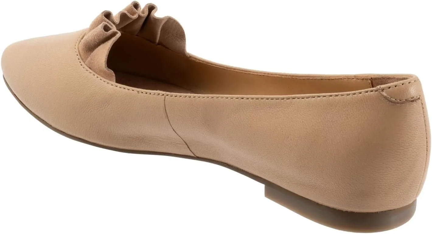 Trotters Women's Flat Loafer