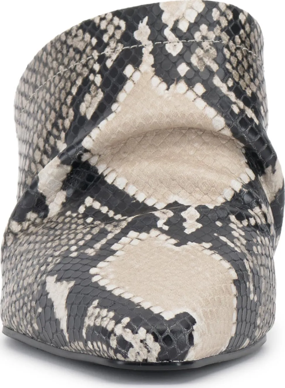 Vince Camuto Women's Carlie Pump