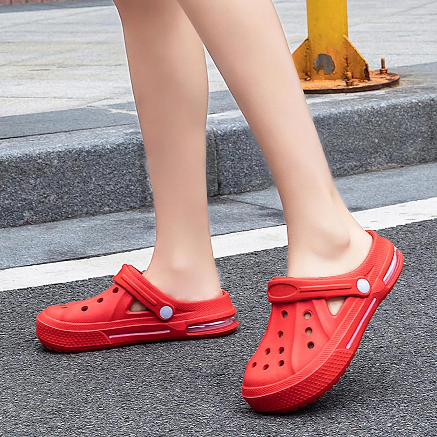 Women's Garden Clogs Shoes Casual Slipper Beach Sandals Anti-Slip Pool Water Shoes Home Slippers Summer Footwear