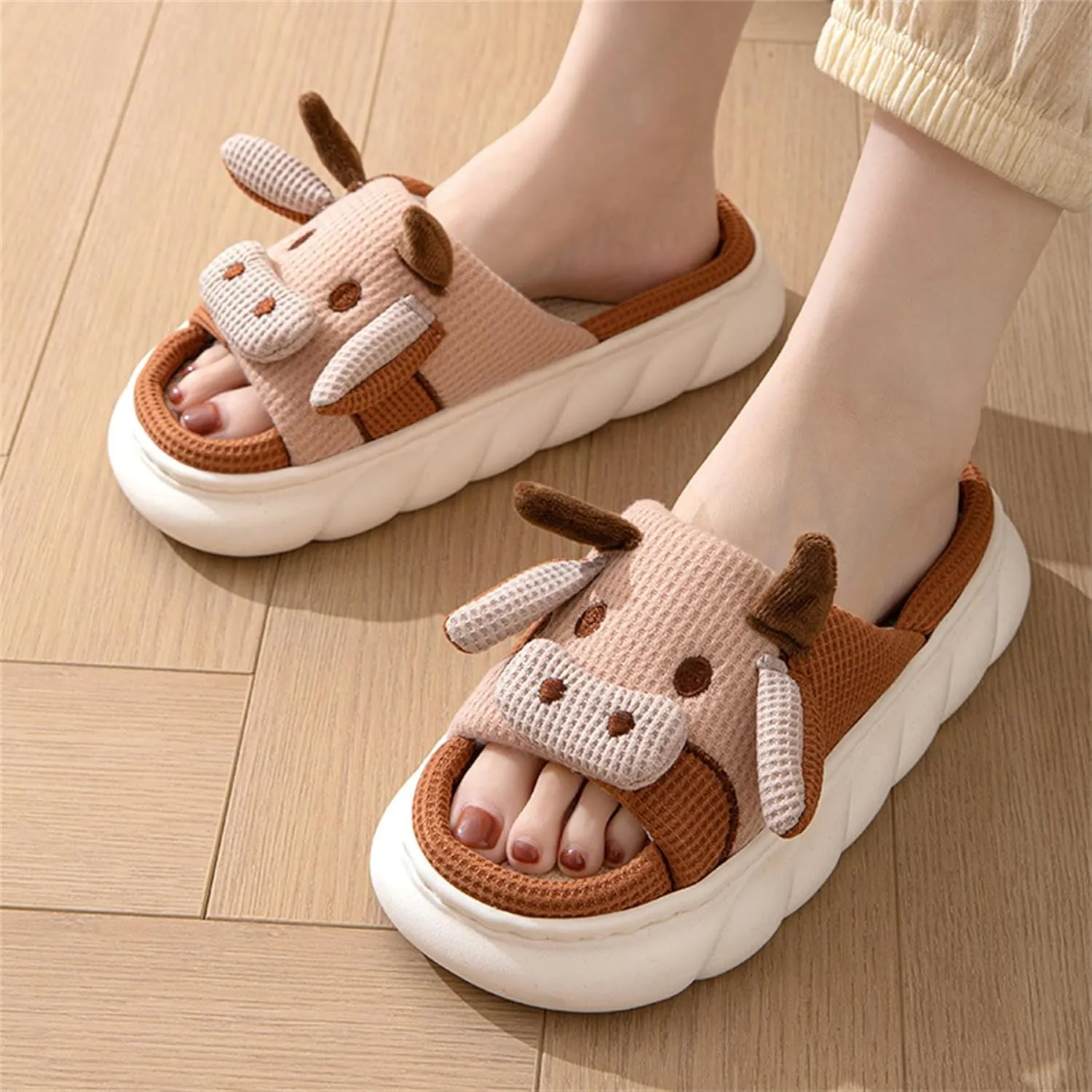 YILANLAN Women slippers Animal slippers Cartoon pig slippers Linen slippers at home Cute and comfortable plush slippers cow shoes